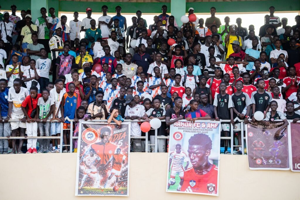Les supporters d’Armor FC en tribune